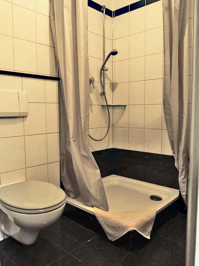 Ferien-Messe-Handwerker- Apartment Bensberg Bergisch Gladbach Eksteriør bilde